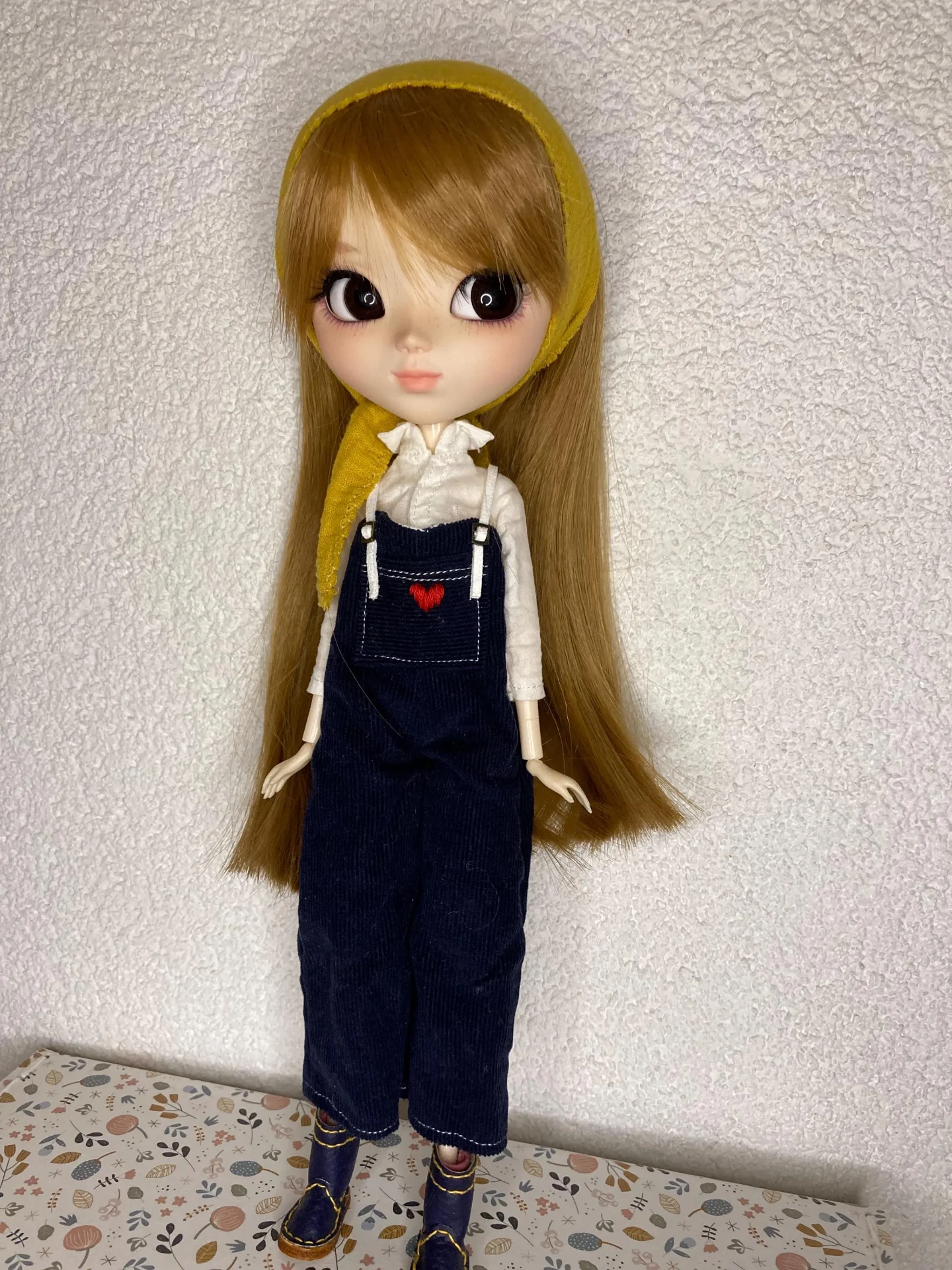 Tia handmade art doll detail 2